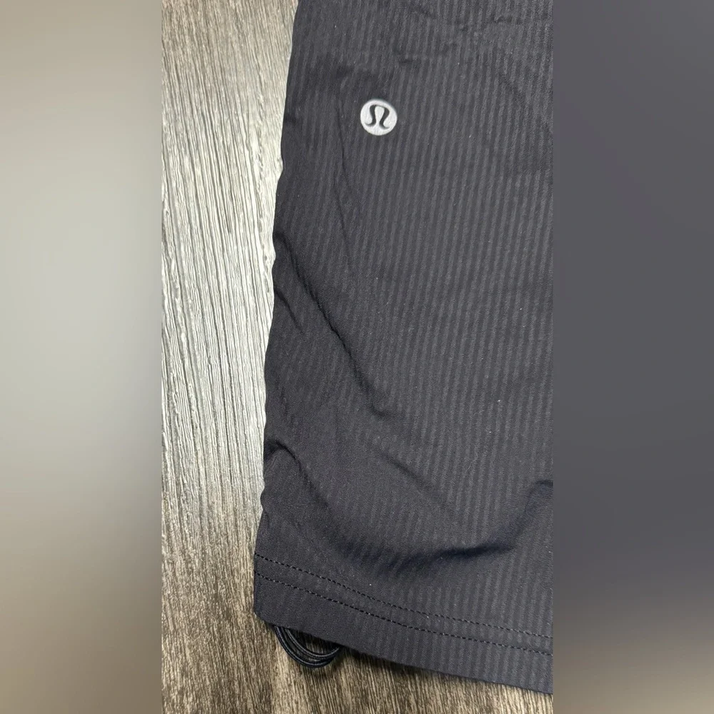LULULEMON 6 Dance Studio CROP Joggers